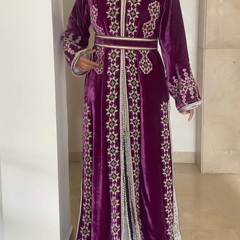 Moroccain caftan with handcrafted Palestinian embroidery